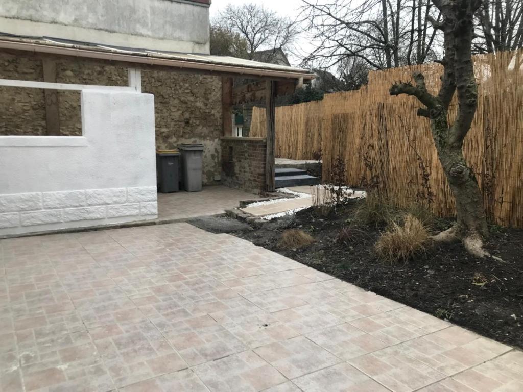 Cottage De Charme Proche De Paris Fontenay-en-Parisis 外观 照片